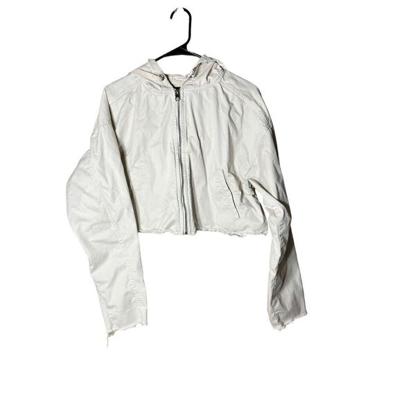 BDG Cropped Raw Hem Cut Off Lightweight Jacket Size M - Picture 1 of 10